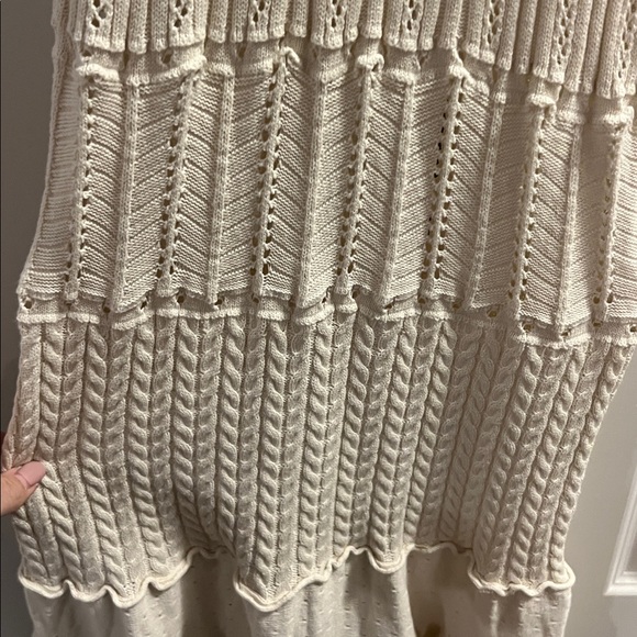 off-white knit dress - Picture 4 of 7